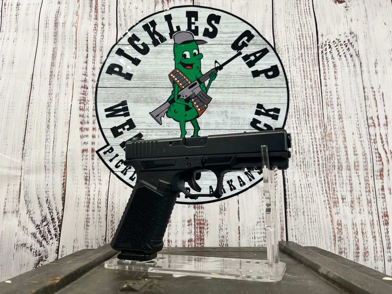 Glock G22 .40S&W w/ SCT Frame